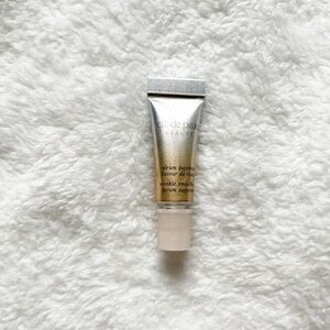 CLE DE PEAU Wrinkle Smoothing Serum Supreme Travel Size